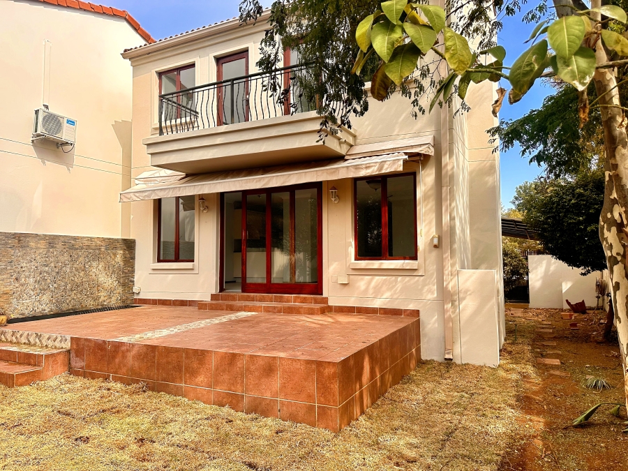 To Let 3 Bedroom Property for Rent in Barbeque Downs Gauteng