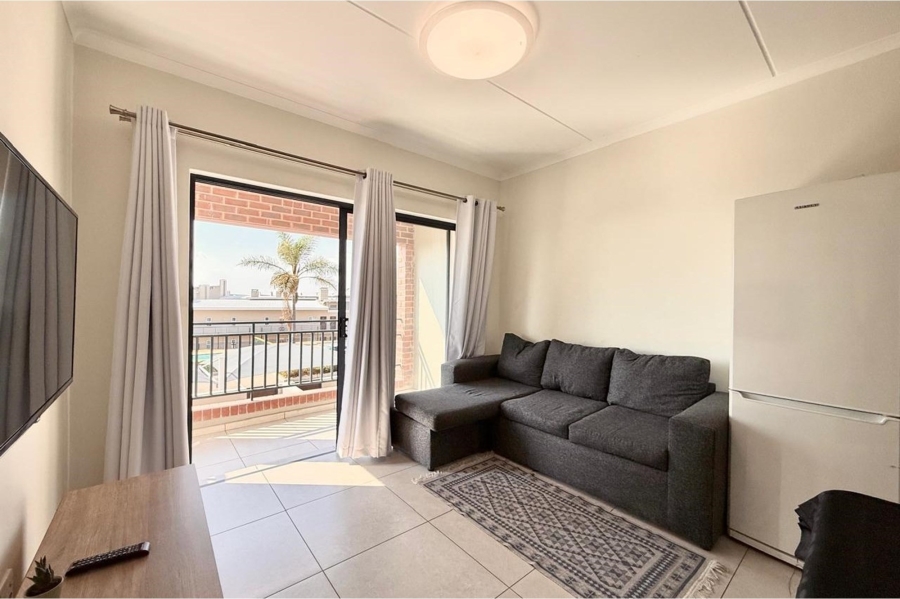 1 Bedroom Property for Sale in North Riding Gauteng
