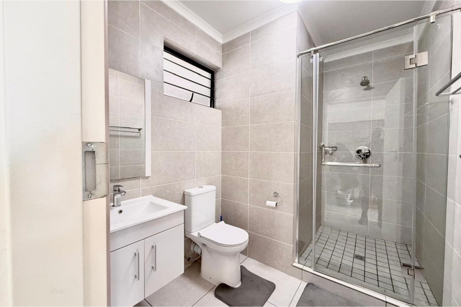 1 Bedroom Property for Sale in North Riding Gauteng