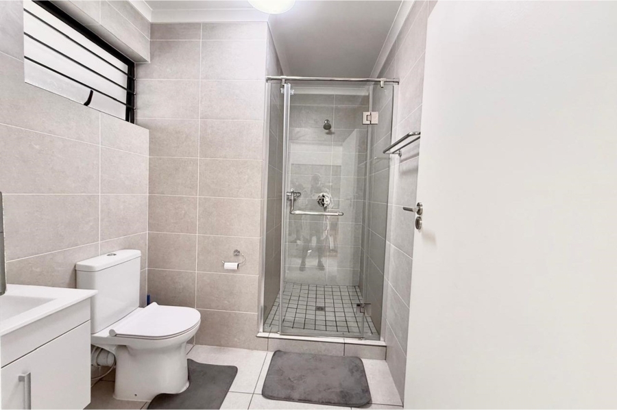 1 Bedroom Property for Sale in North Riding Gauteng