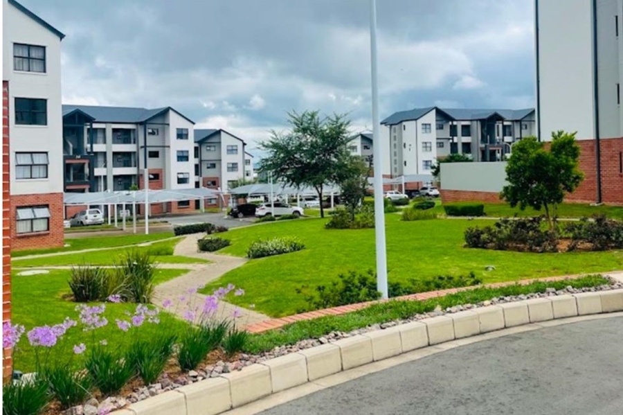 1 Bedroom Property for Sale in North Riding Gauteng