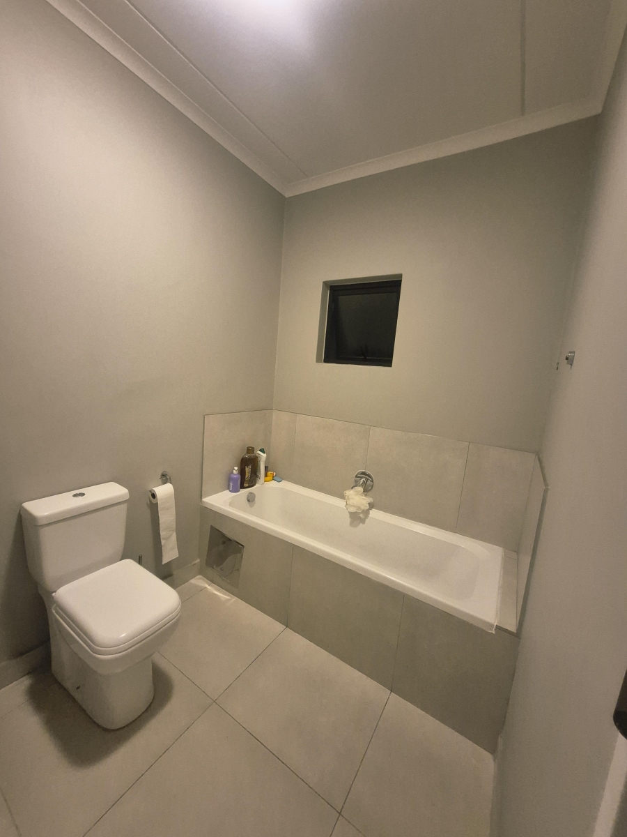 2 Bedroom Property for Sale in Carlswald Gauteng