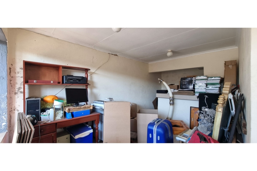 To Let 4 Bedroom Property for Rent in Bassonia Gauteng