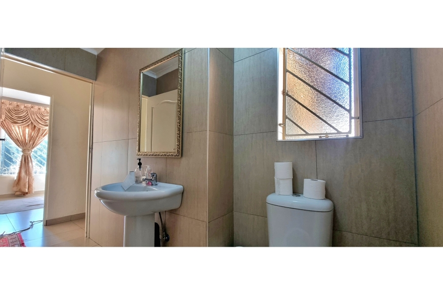 To Let 4 Bedroom Property for Rent in Bassonia Gauteng