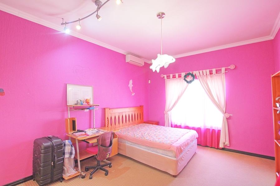 6 Bedroom Property for Sale in Lonehill Gauteng