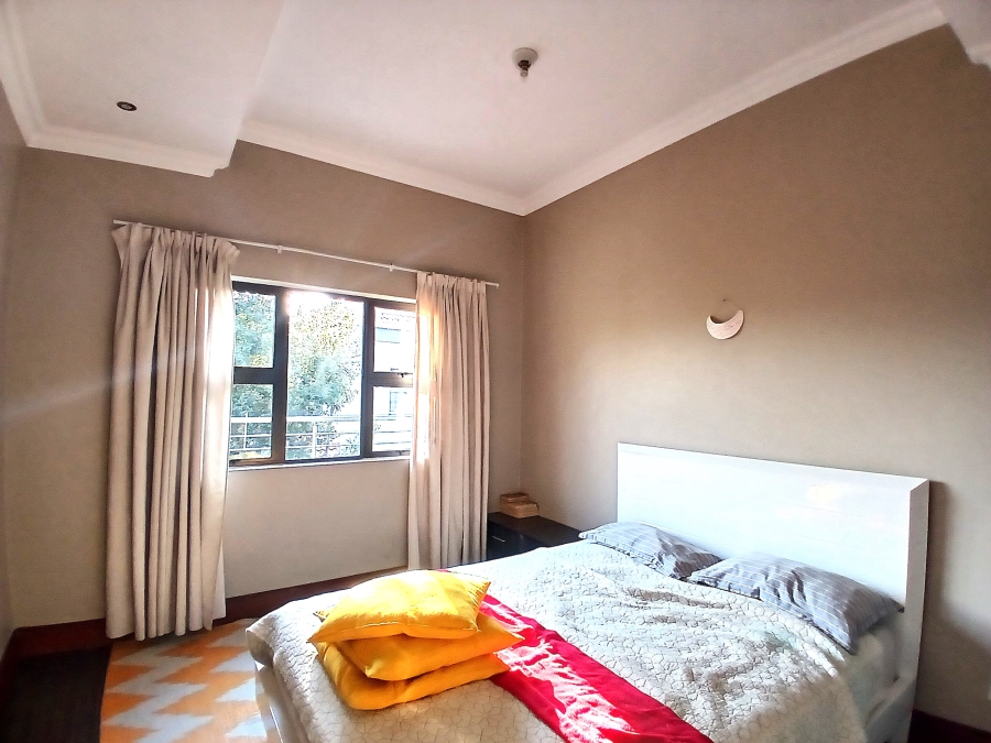 5 Bedroom Property for Sale in Blue Valley Golf Estate Gauteng