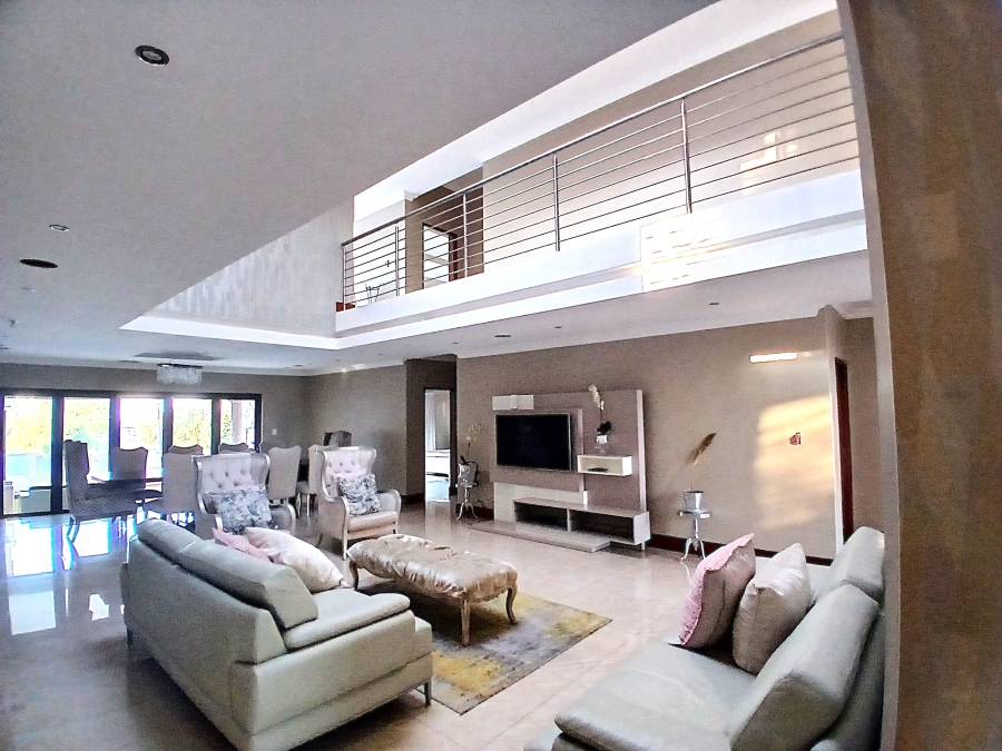 5 Bedroom Property for Sale in Blue Valley Golf Estate Gauteng