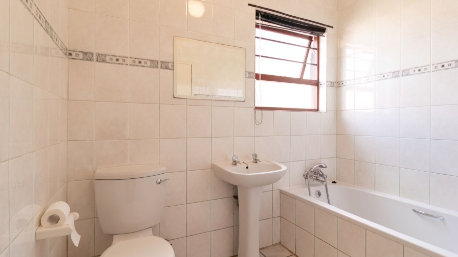 To Let 3 Bedroom Property for Rent in Meyersdal Gauteng