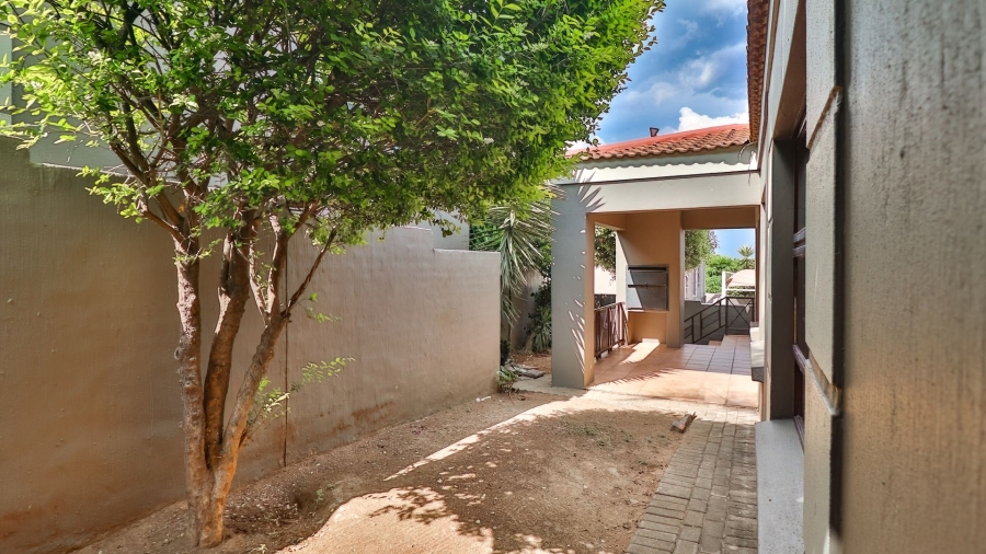 To Let 3 Bedroom Property for Rent in Meyersdal Gauteng