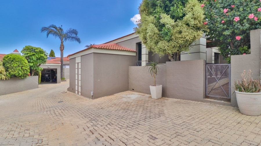 To Let 3 Bedroom Property for Rent in Meyersdal Gauteng