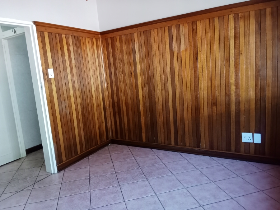 To Let 1 Bedroom Property for Rent in Emmarentia Gauteng