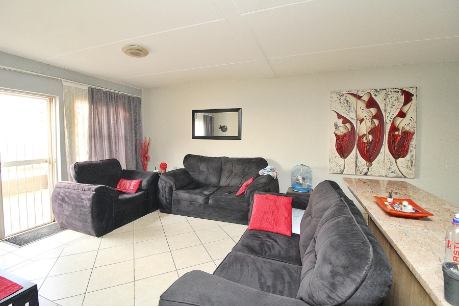 3 Bedroom Property for Sale in Sunnyrock Gauteng