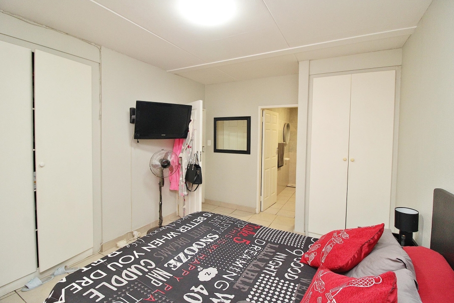 3 Bedroom Property for Sale in Sunnyrock Gauteng