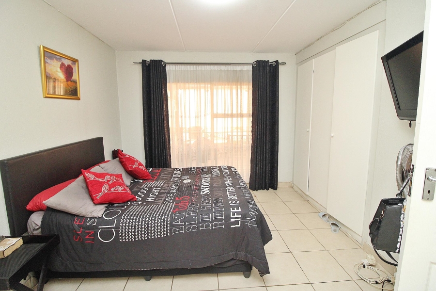 3 Bedroom Property for Sale in Sunnyrock Gauteng