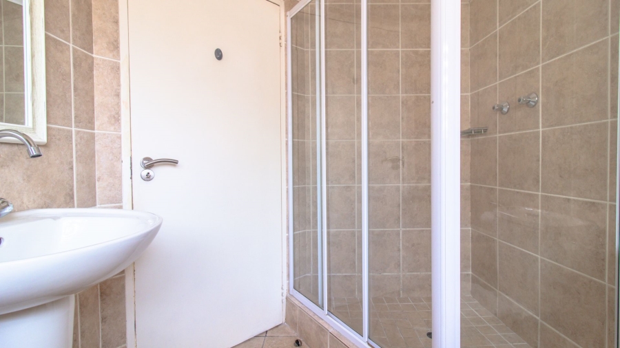 2 Bedroom Property for Sale in Bassonia Gauteng