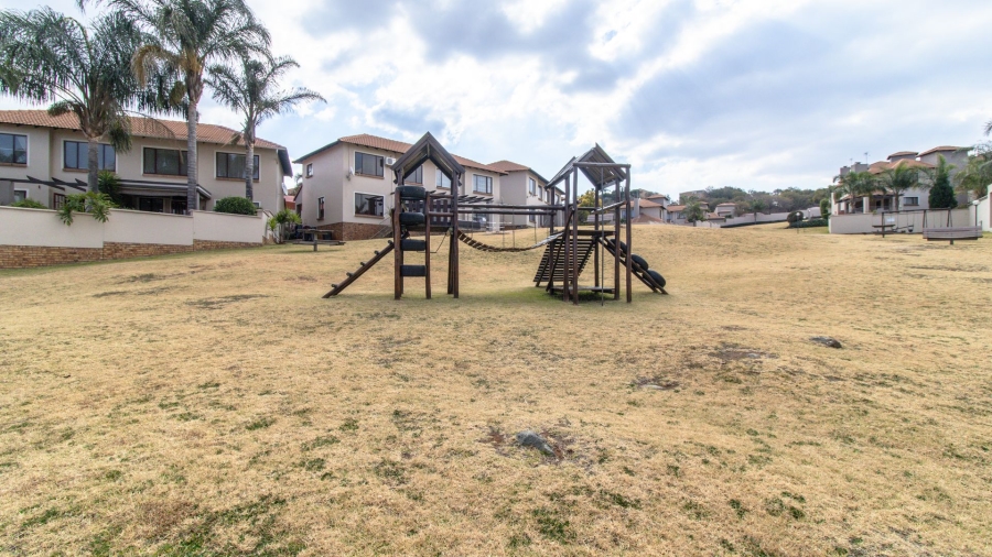 2 Bedroom Property for Sale in Bassonia Gauteng