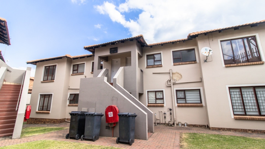 2 Bedroom Property for Sale in Bassonia Gauteng