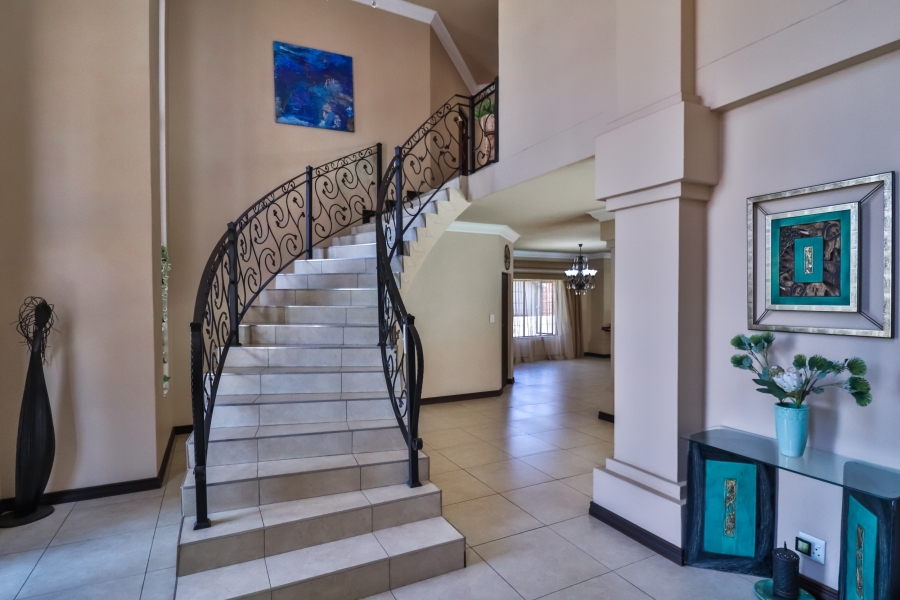 5 Bedroom Property for Sale in Midlands Estate Gauteng