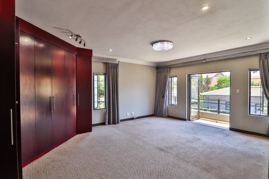 5 Bedroom Property for Sale in Midlands Estate Gauteng