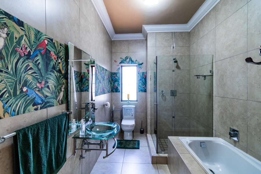 5 Bedroom Property for Sale in Midlands Estate Gauteng
