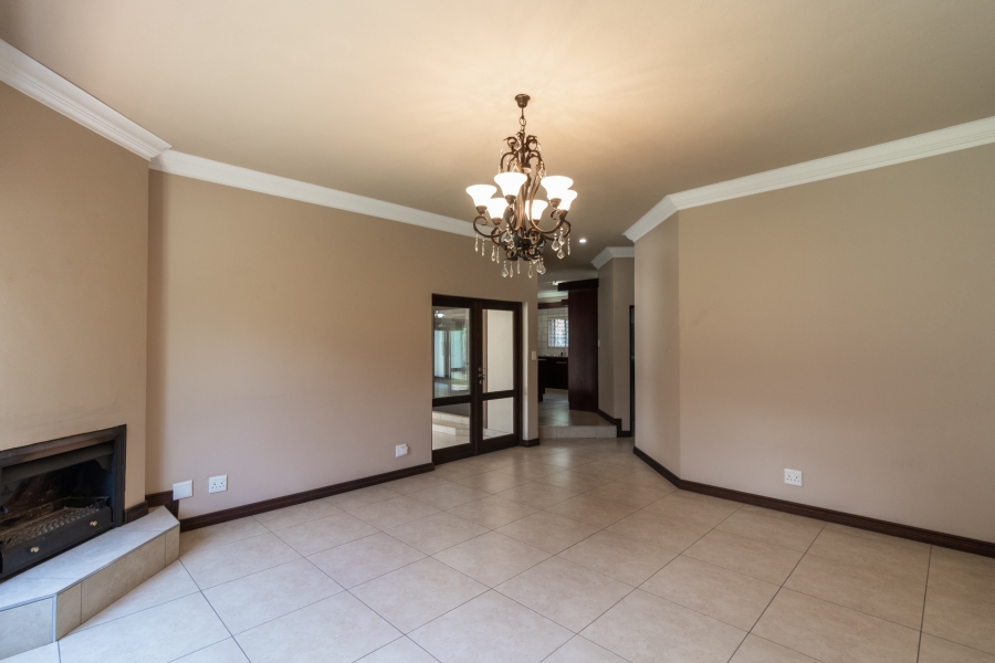 5 Bedroom Property for Sale in Midlands Estate Gauteng