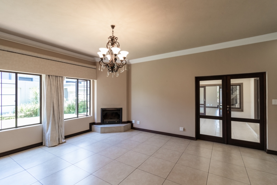 5 Bedroom Property for Sale in Midlands Estate Gauteng