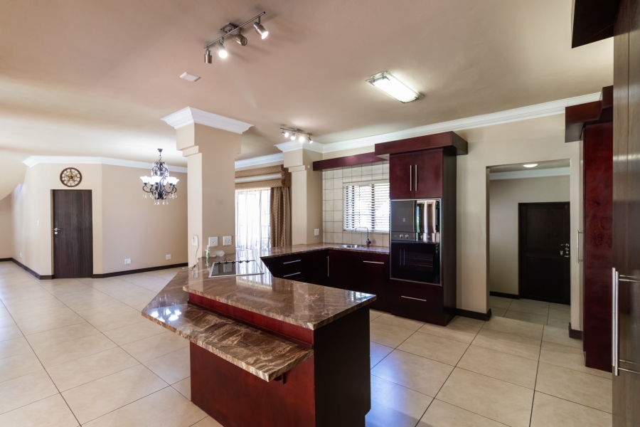 5 Bedroom Property for Sale in Midlands Estate Gauteng