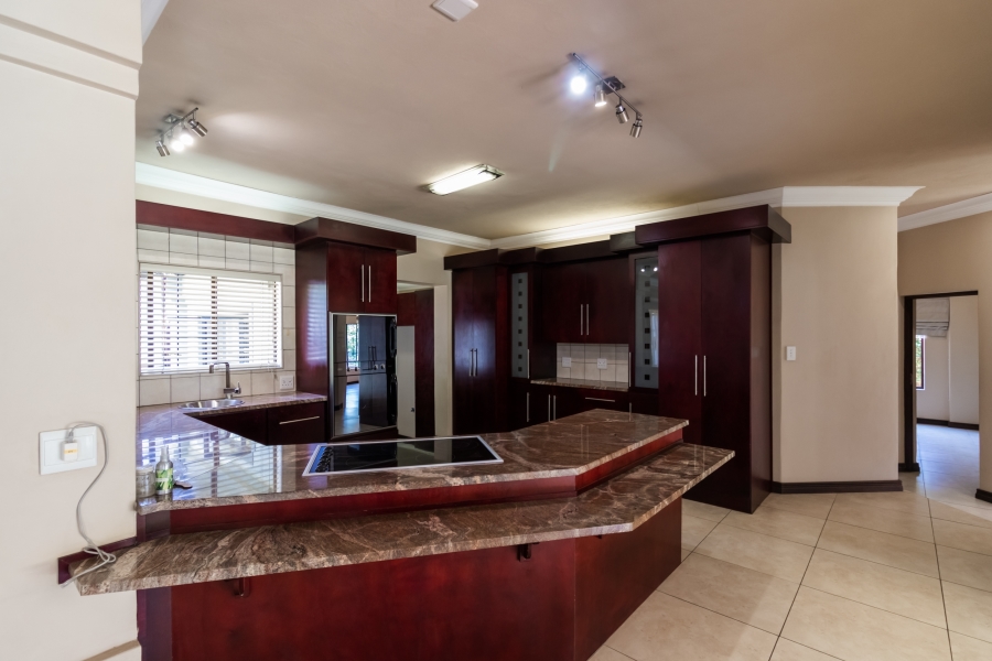 5 Bedroom Property for Sale in Midlands Estate Gauteng