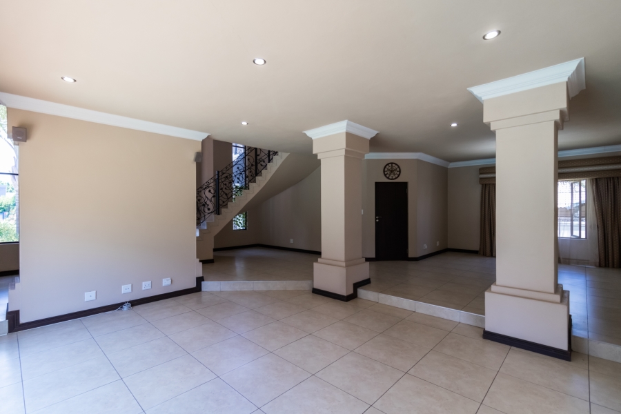 5 Bedroom Property for Sale in Midlands Estate Gauteng