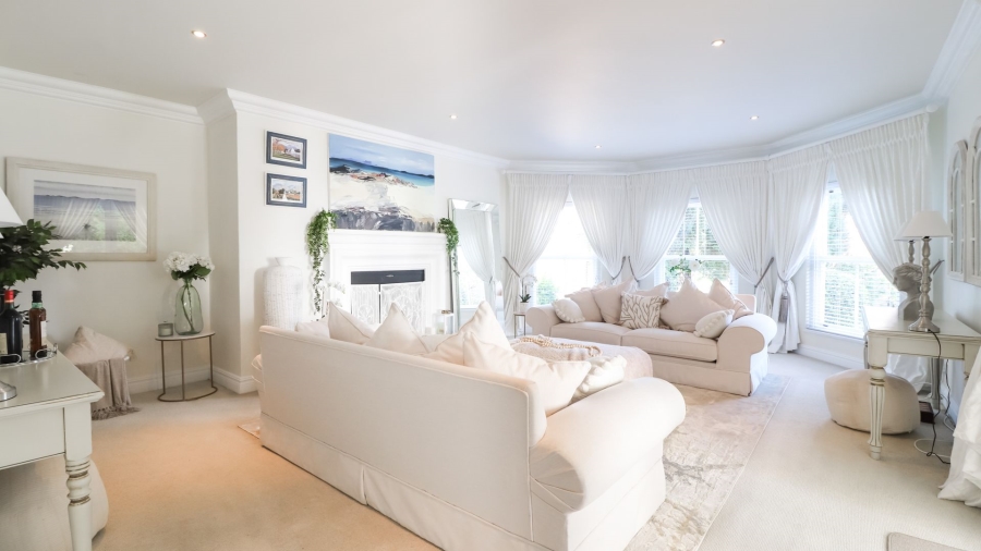5 Bedroom Property for Sale in Bryanston Gauteng