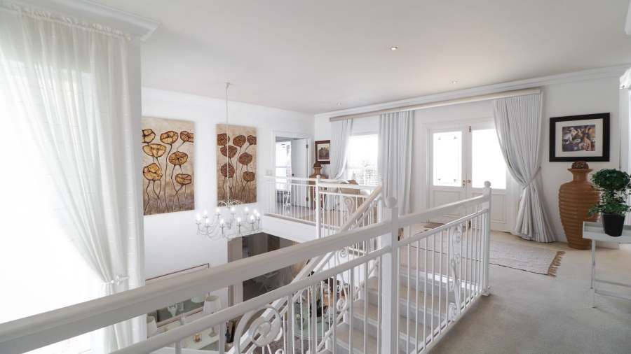 5 Bedroom Property for Sale in Bryanston Gauteng