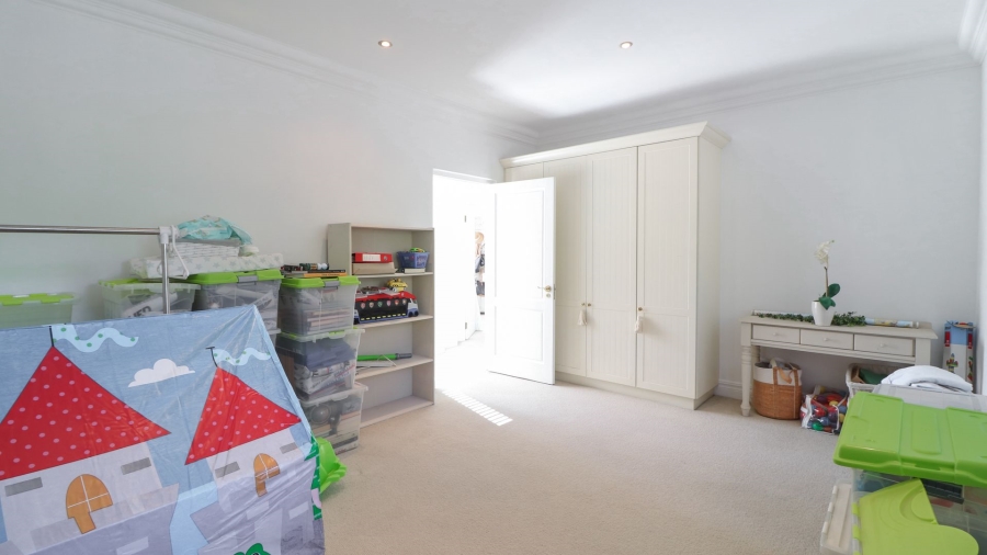 5 Bedroom Property for Sale in Bryanston Gauteng