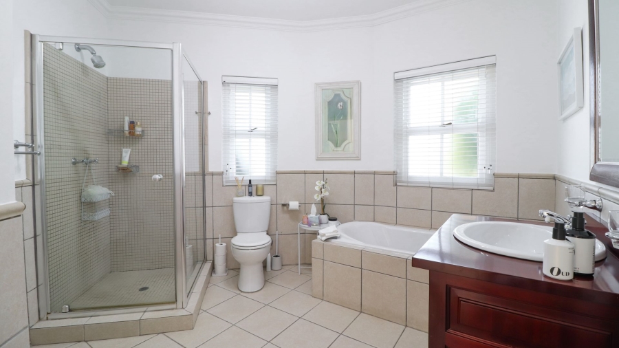 5 Bedroom Property for Sale in Bryanston Gauteng