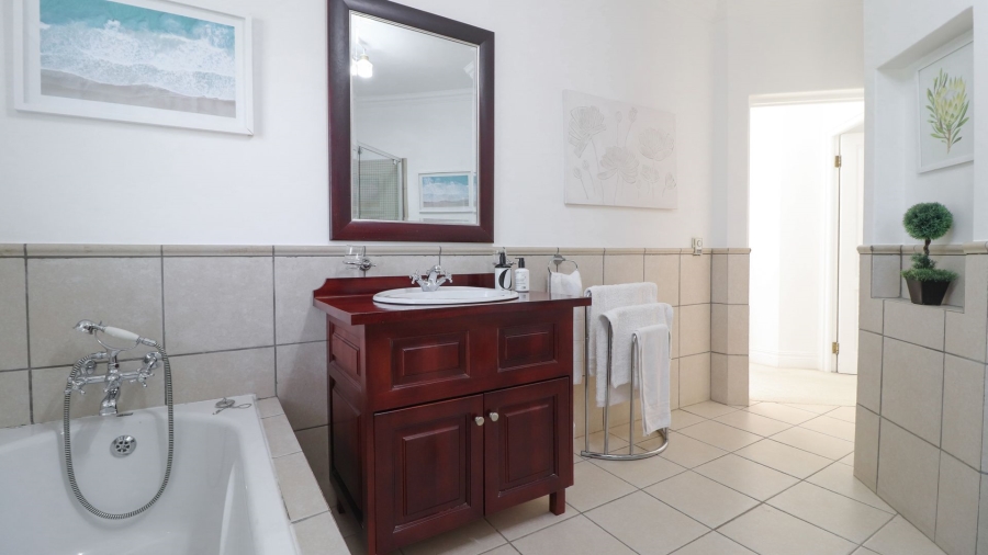 5 Bedroom Property for Sale in Bryanston Gauteng