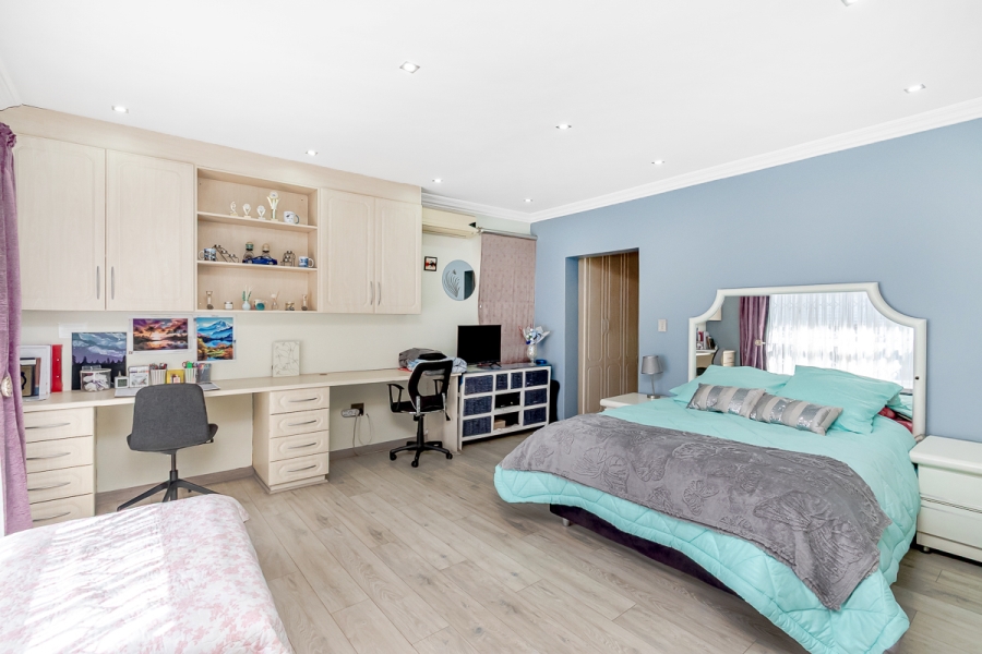 4 Bedroom Property for Sale in Risidale Gauteng
