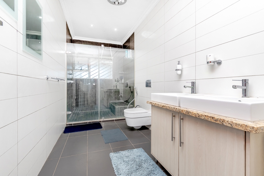 4 Bedroom Property for Sale in Risidale Gauteng