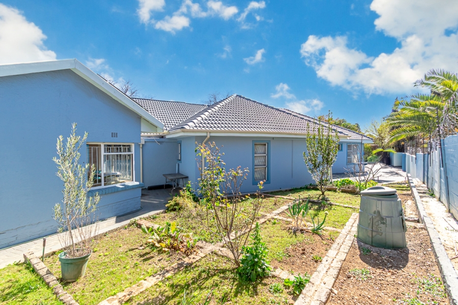 4 Bedroom Property for Sale in Risidale Gauteng