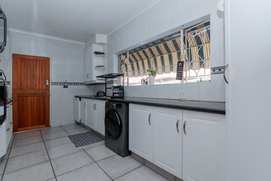 3 Bedroom Property for Sale in Sunward Park Gauteng