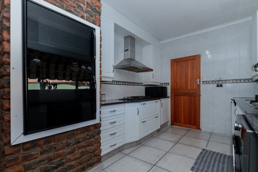 3 Bedroom Property for Sale in Sunward Park Gauteng