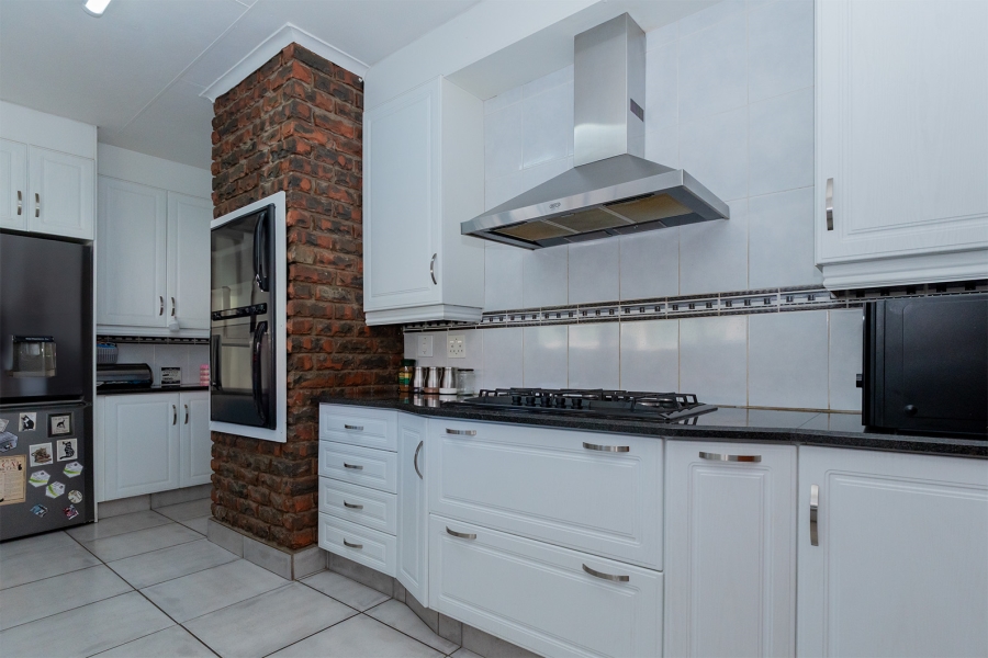 3 Bedroom Property for Sale in Sunward Park Gauteng