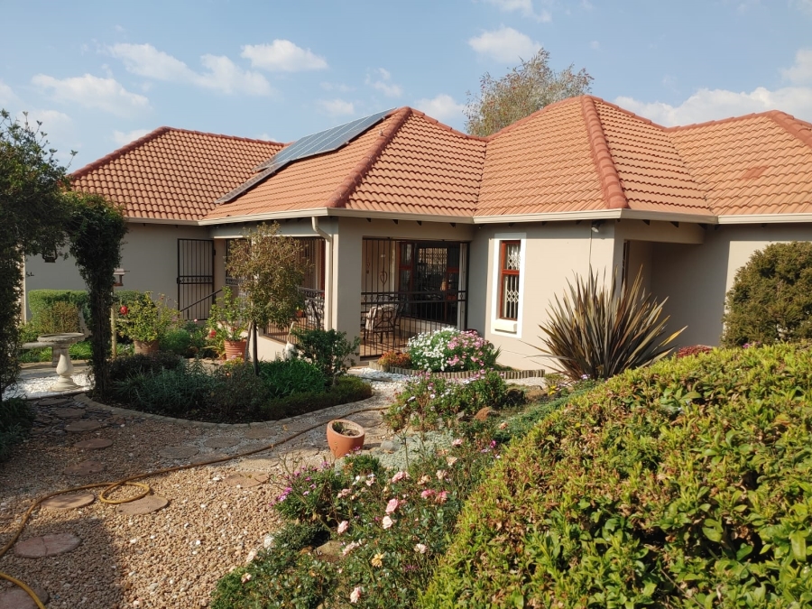 3 Bedroom Property for Sale in Greenstone Hill Gauteng