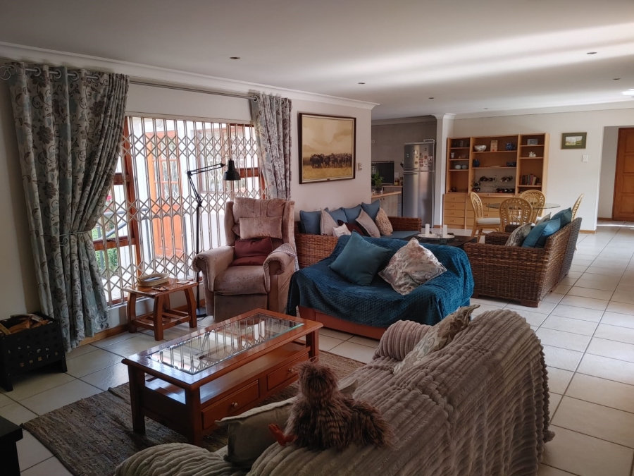 3 Bedroom Property for Sale in Greenstone Hill Gauteng
