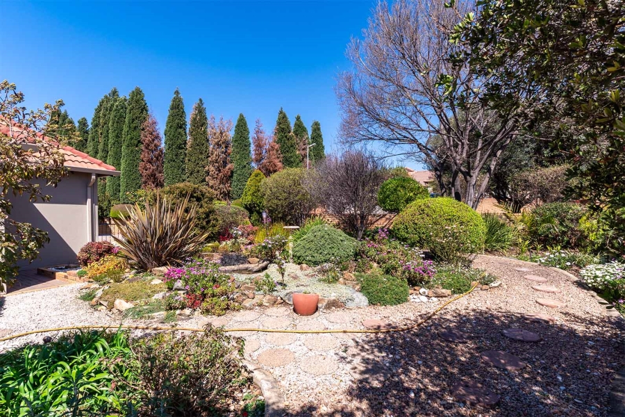 3 Bedroom Property for Sale in Greenstone Hill Gauteng