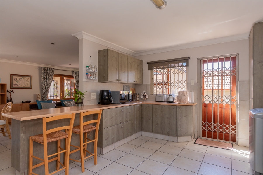 3 Bedroom Property for Sale in Greenstone Hill Gauteng