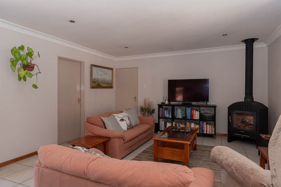3 Bedroom Property for Sale in Greenstone Hill Gauteng