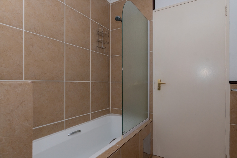 3 Bedroom Property for Sale in Greenstone Hill Gauteng