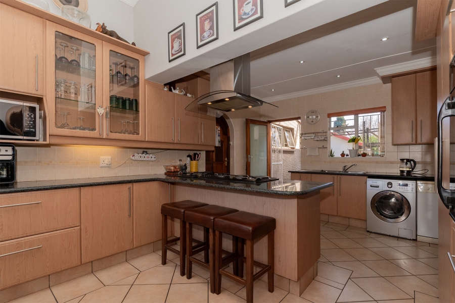 4 Bedroom Property for Sale in Farrarmere Gauteng