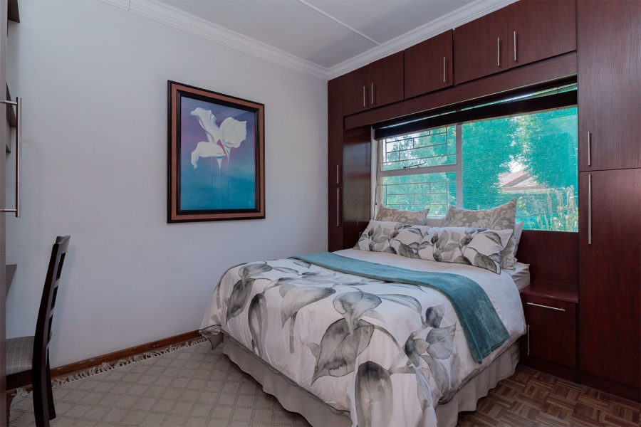 4 Bedroom Property for Sale in Farrarmere Gauteng