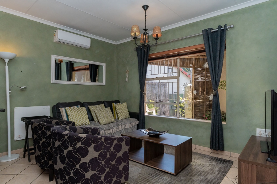 4 Bedroom Property for Sale in Farrarmere Gauteng