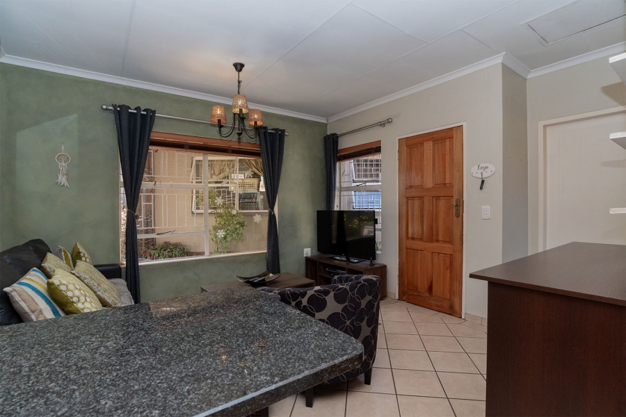 4 Bedroom Property for Sale in Farrarmere Gauteng